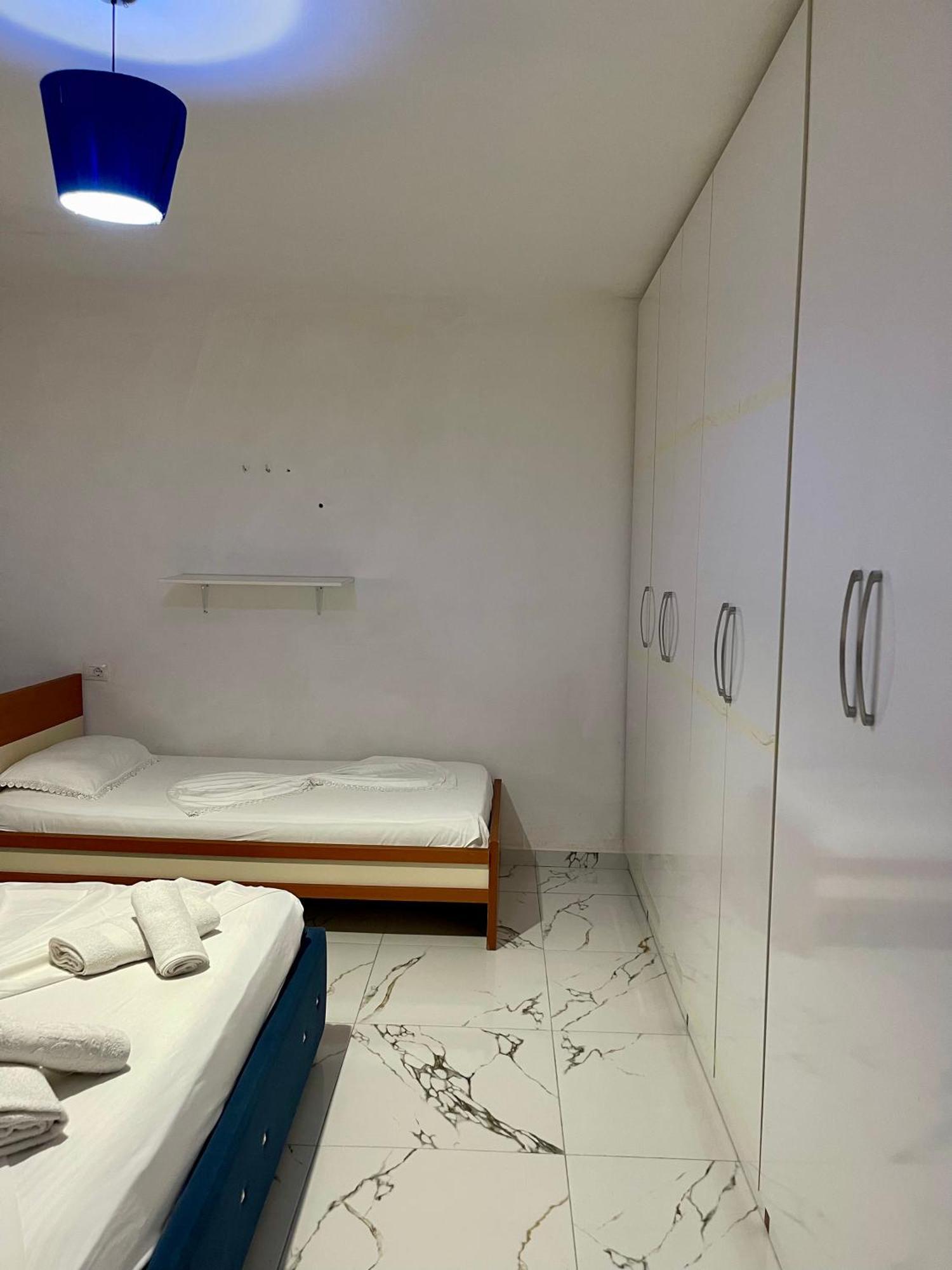 Guest House Dea Vlore Exterior photo