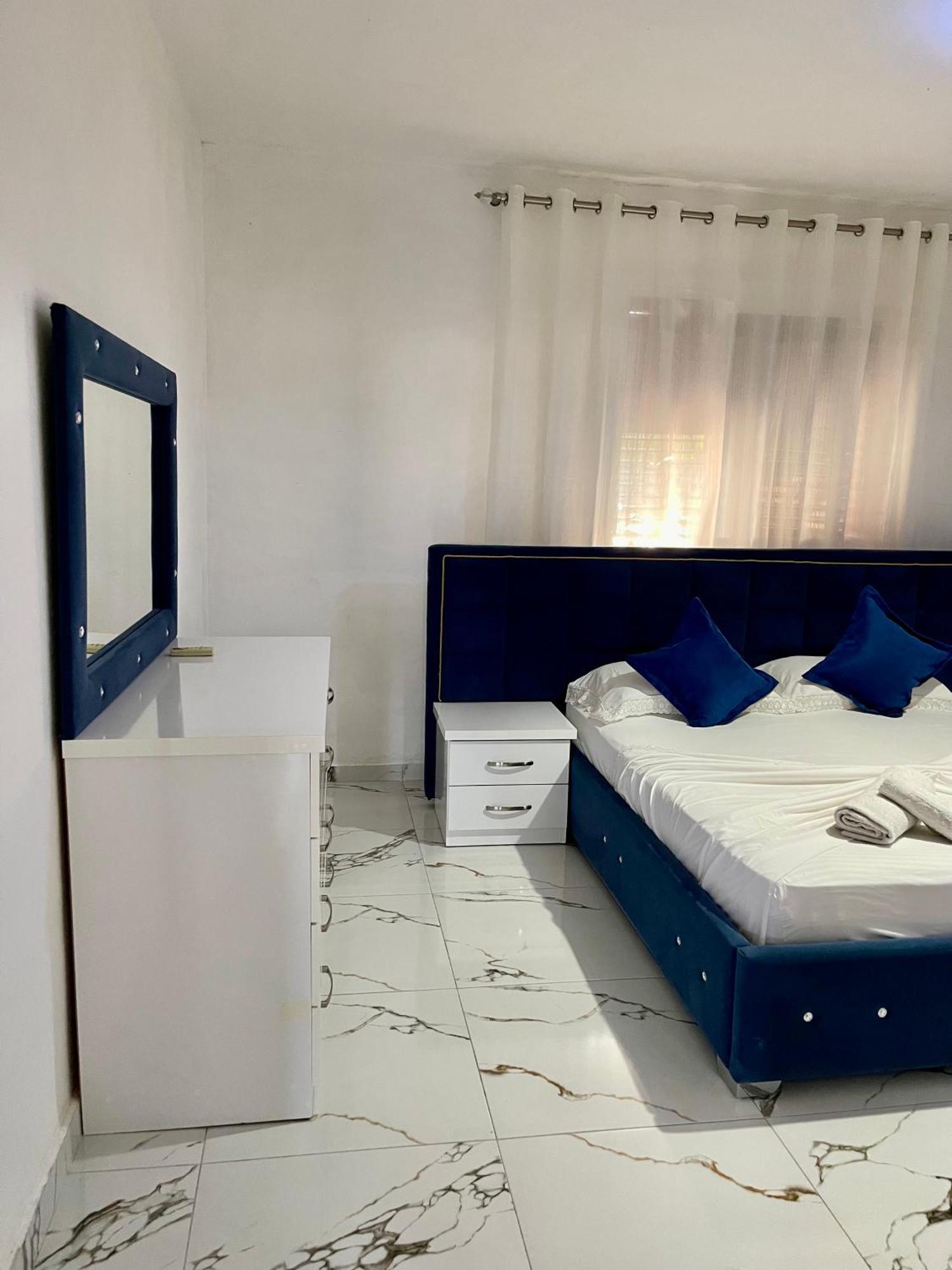 Guest House Dea Vlore Exterior photo