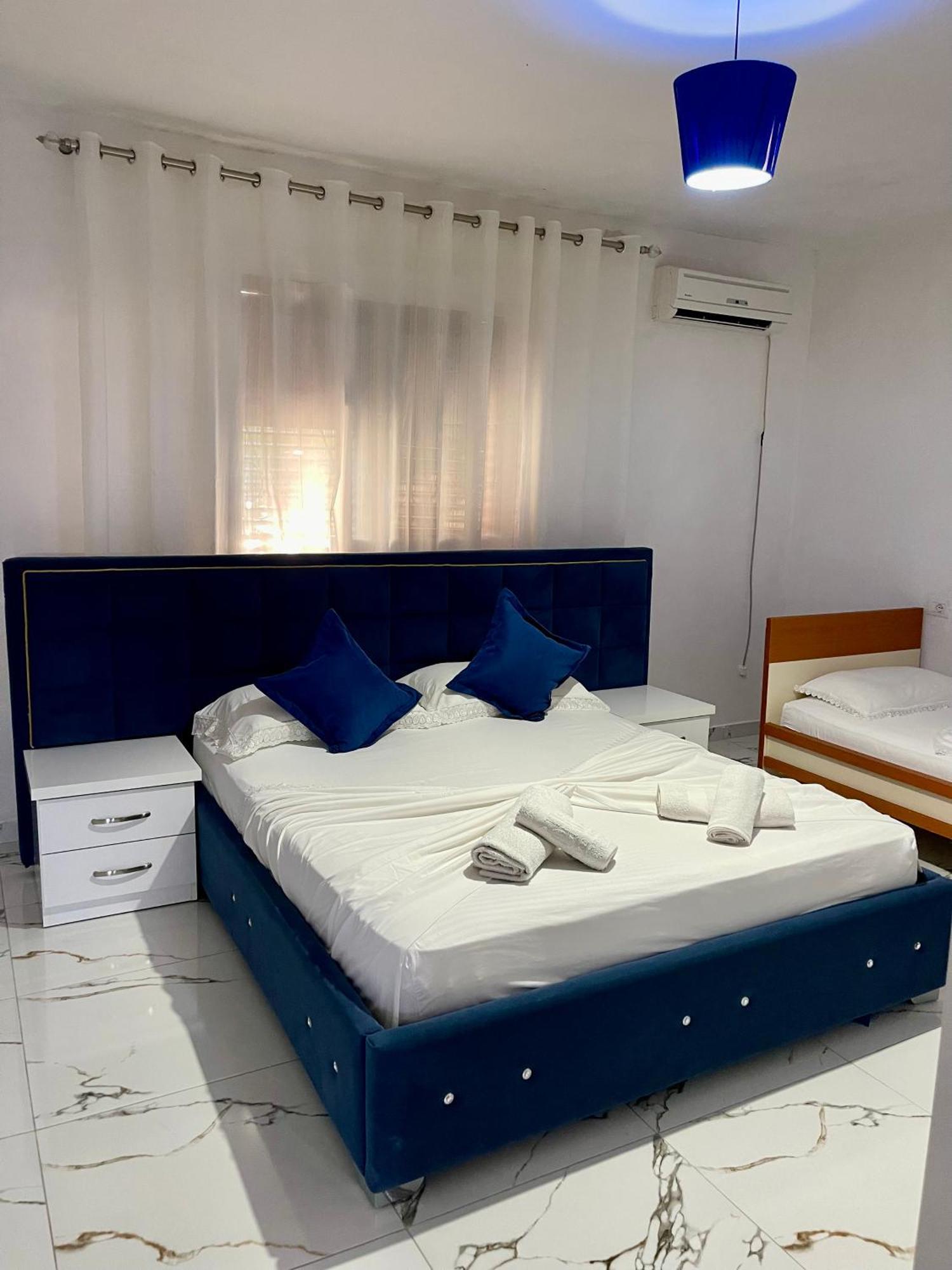 Guest House Dea Vlore Exterior photo